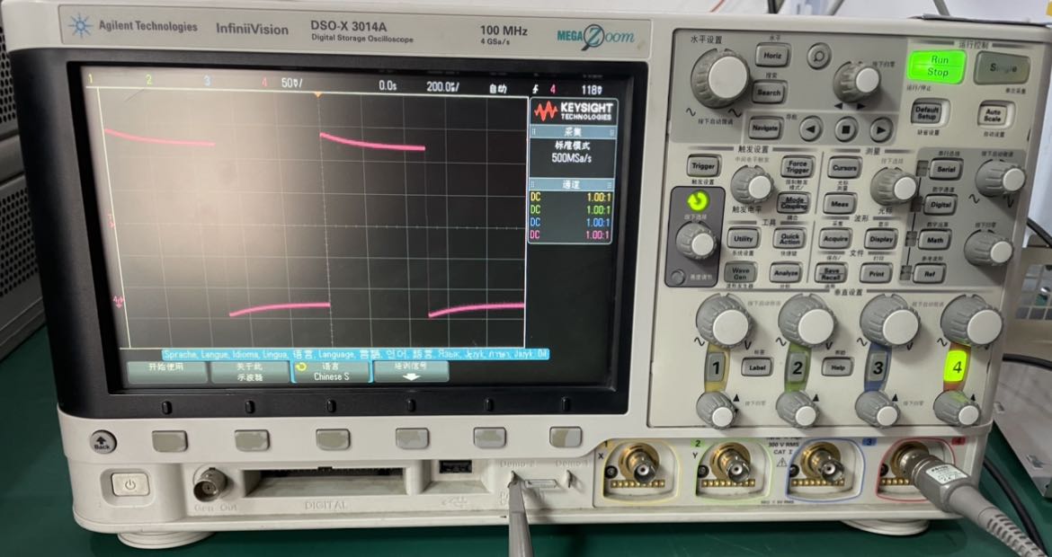 61fdd80cbb130.jpg DSOX3014A.jpg