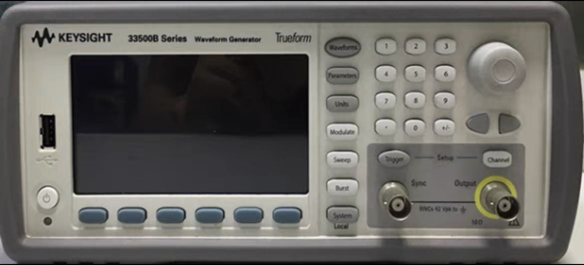 函數信號發生器33500B.jpg