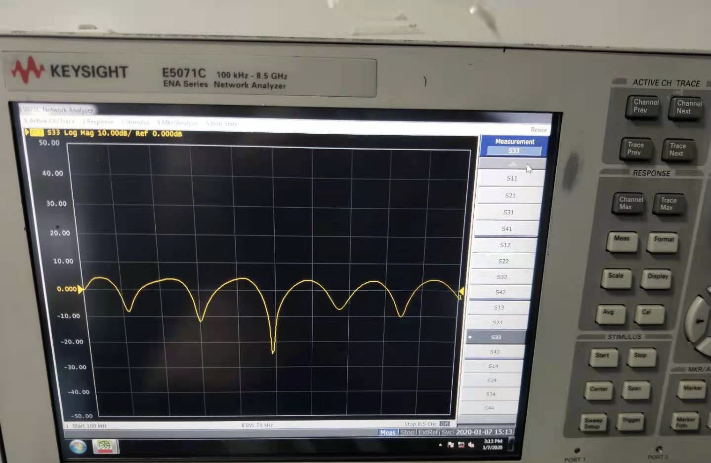 62ff3d8bf3c77.jpg 維修網(wǎng)分E5071C波形異常1.jpg