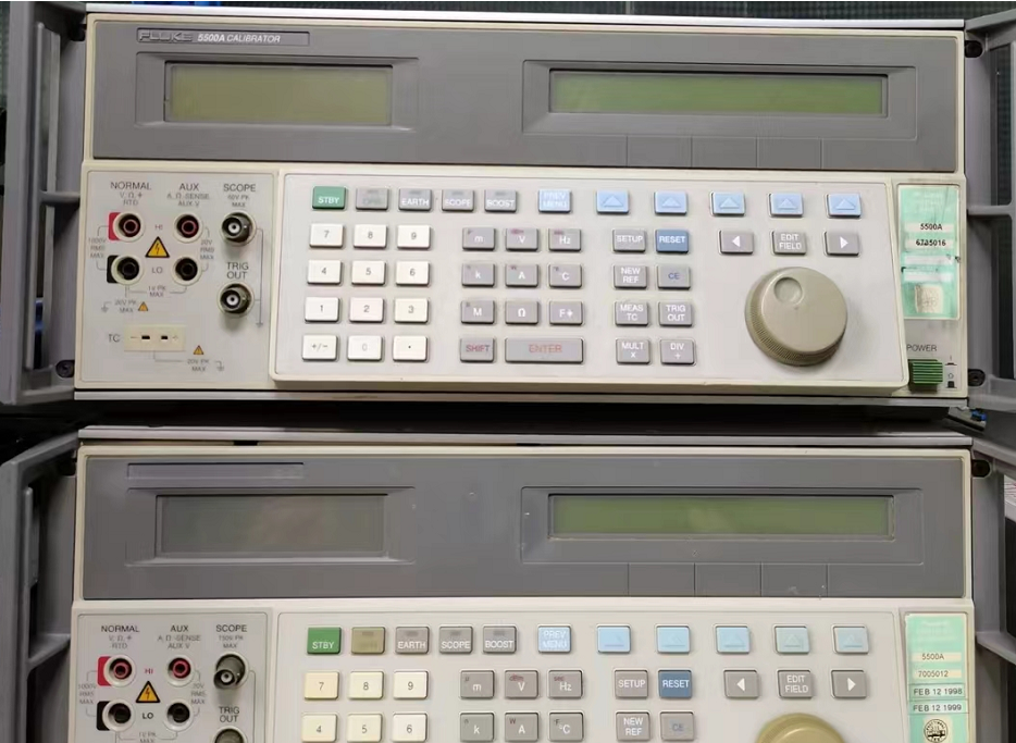 63e2ef3d79308.png 校準儀FLUKE5500A 5.png