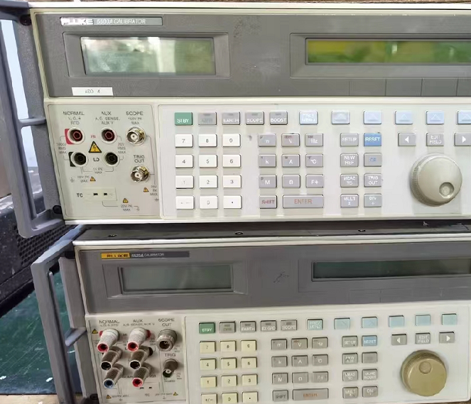 63e2f0e79cdf4.png 校準儀FLUKE5500A 5520A.png