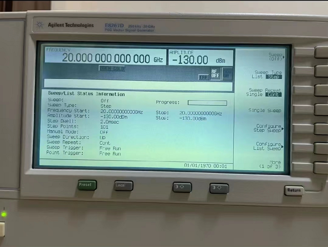 652892f51f9bb.png 信號源E8267D 2.png