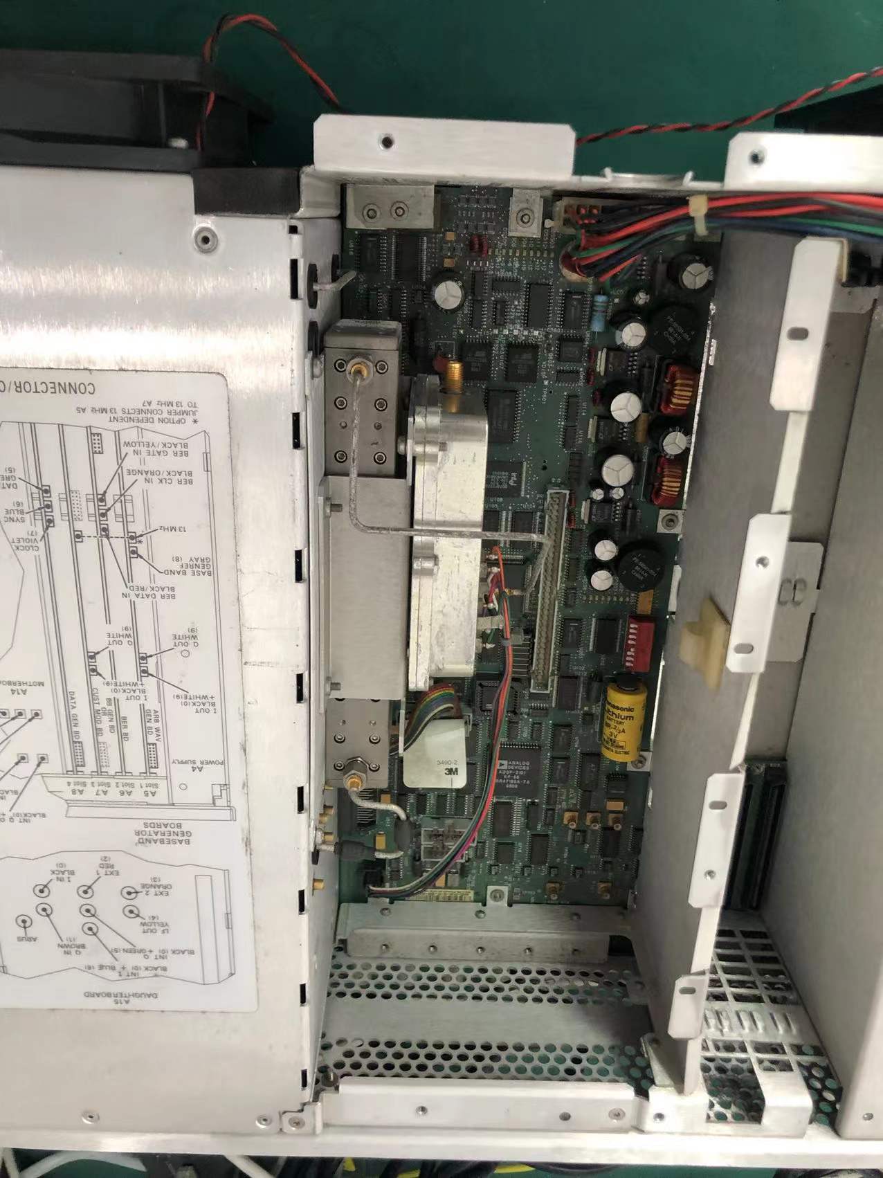 65a4c99b6dac4.jpg 維修信號源E4421B 2.jpg